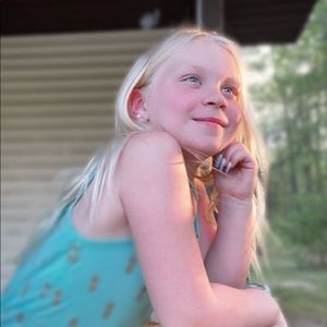 Meet your Posher, Izzabella